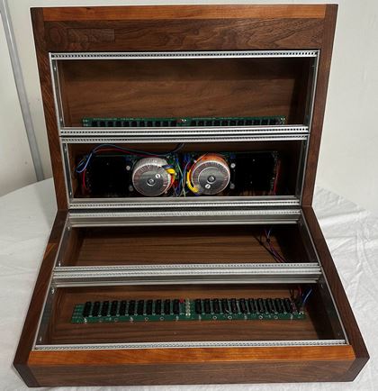 various-VCS3-Style Eurorack Case �12U/336HP